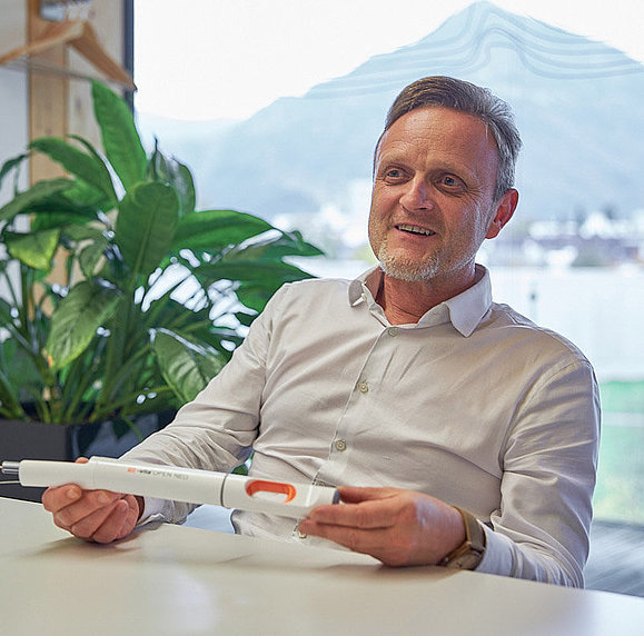 Wolfgang Spiegel, head of Tooling, believes the project with JOTEC and Artivion demonstrates the unique interplay of quality, vertical integration, and expertise at 1zu1.
